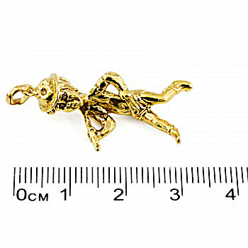 9ct gold 5.2g Man with Walking stick Charm